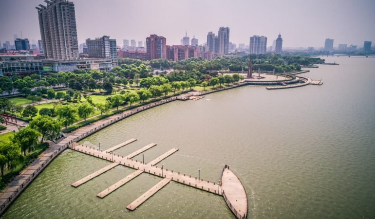 330 River Side Iconic Escapes